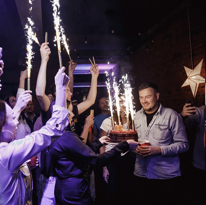 Аренда лофта для дня рождения в Москве саботаж